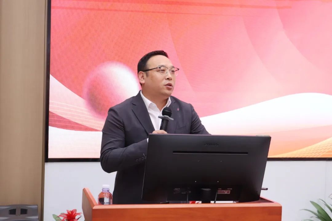 Stake股份2024年企业文化大讲堂第5期开讲：以奋斗精神书写企业发展新篇章