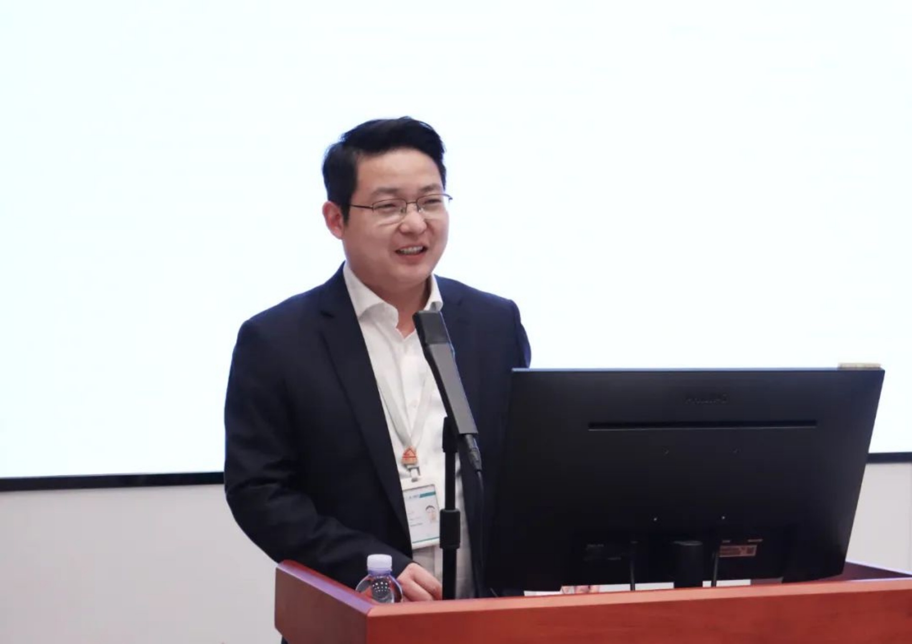 Stake股份2024年企业文化大讲堂第3期开讲：我与Stake共成长